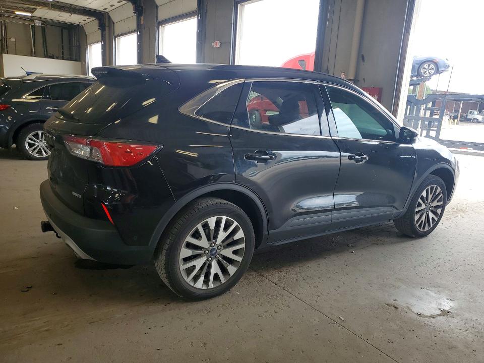 65953946 :رقم المزاد ، 1FMCU9J98LUA56585 vin ، 2020 Ford Escape مزاد بيع