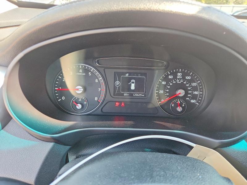 66802296 :رقم المزاد ، 5XYPG4A34HG189011 vin ، 2017 Kia Sorento مزاد بيع