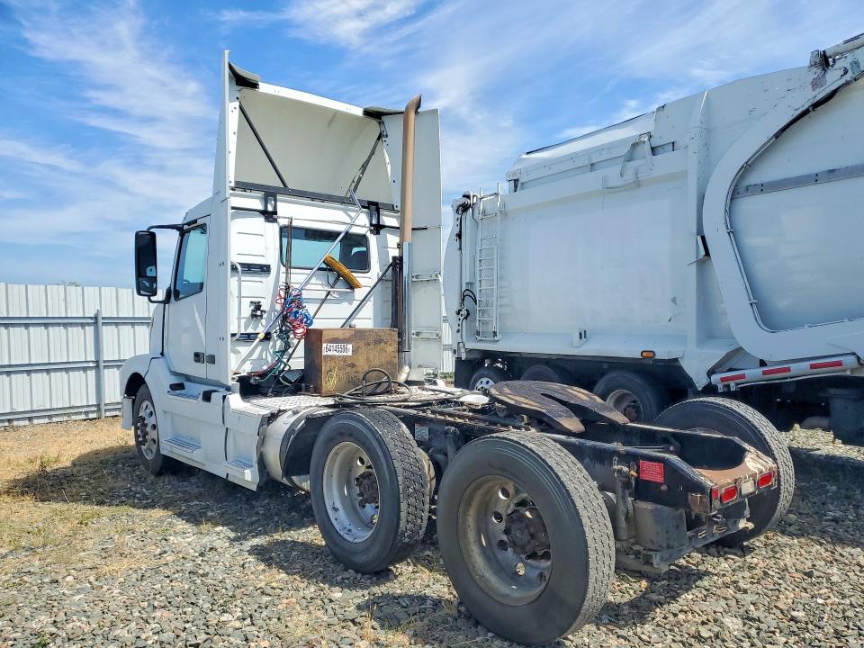 Продажа на аукционе авто 2011 Volvo Vnl, vin: 4V4NC9EG9BN532932, номер лота: 64145506