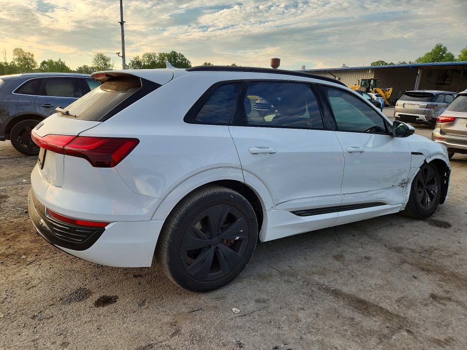 Aukcja sprzedaży 2024 Audi Q8 E-tron, vin: WA14AAGE2RB014371, numer aukcji: 63729526