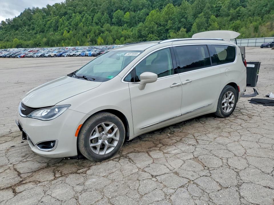 2019 Chrysler Pacifica მანქანა იყიდება აუქციონზე, vin: 2C4RC1EG8KR643991, აუქციონის ნომერი: 64976956