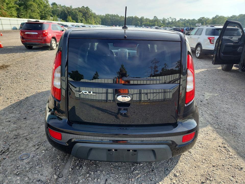 66374126 :رقم المزاد ، KNDJT2A68D7571405 vin ، 2013 Kia Soul مزاد بيع