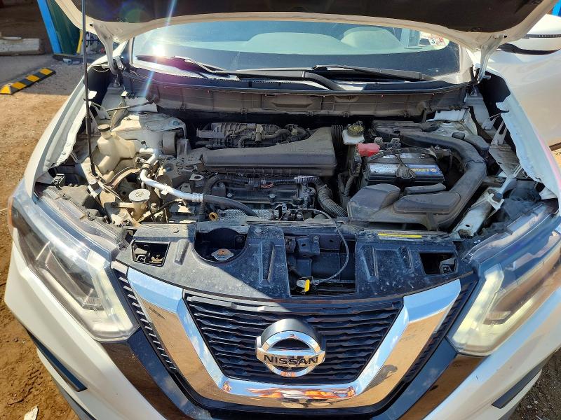 61448766 :رقم المزاد ، KNMAT2MV6HP560038 vin ، 2017 Nissan Rogue مزاد بيع