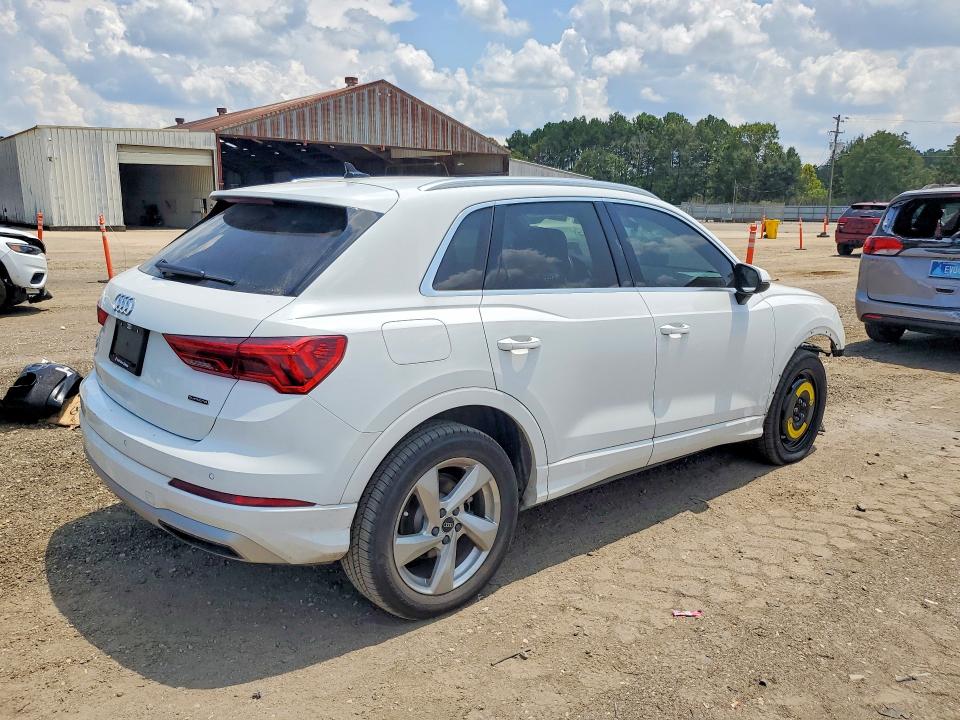 2021 Audi Q3 მანქანა იყიდება აუქციონზე, vin: WA1AUCF33M1144549, აუქციონის ნომერი: 63903946