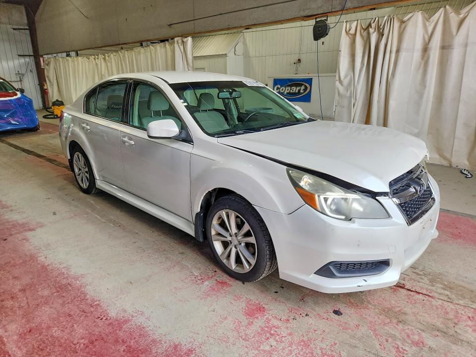 2014 Subaru Legacy მანქანა იყიდება აუქციონზე, vin: 4S3BMCC67E3023473, აუქციონის ნომერი: 65891036