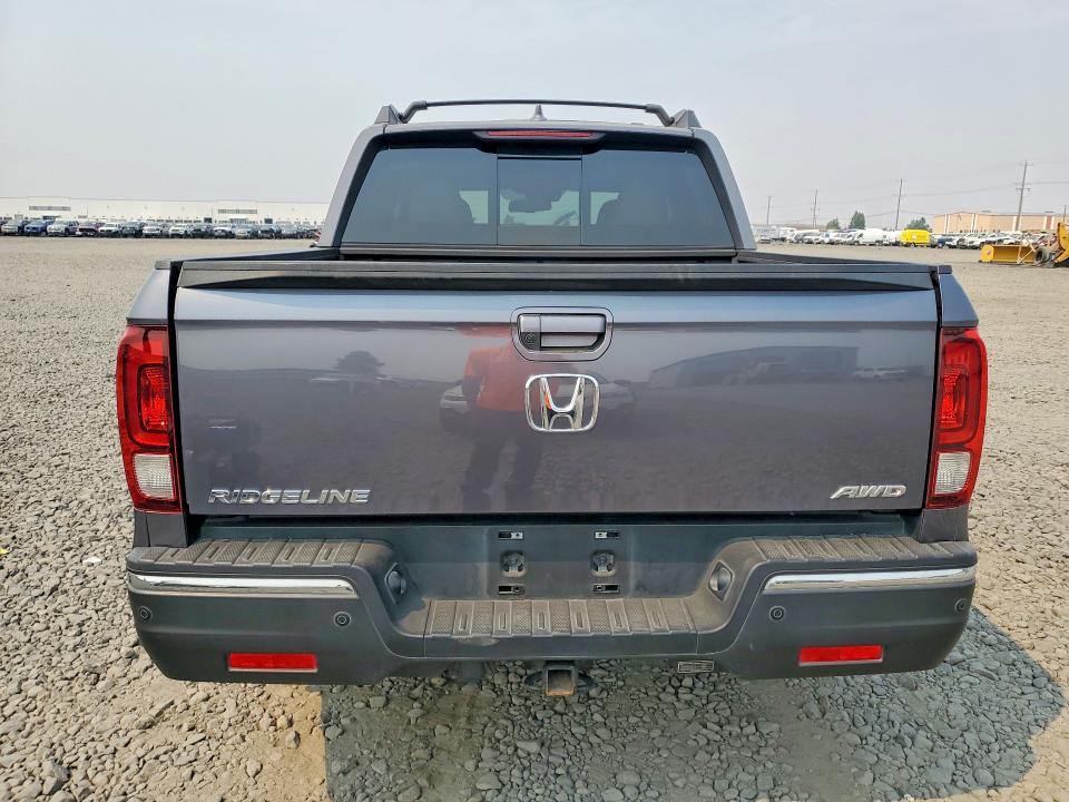 64422476 :رقم المزاد ، 5FPYK3F7XHB008341 vin ، 2017 Honda Ridgeline مزاد بيع