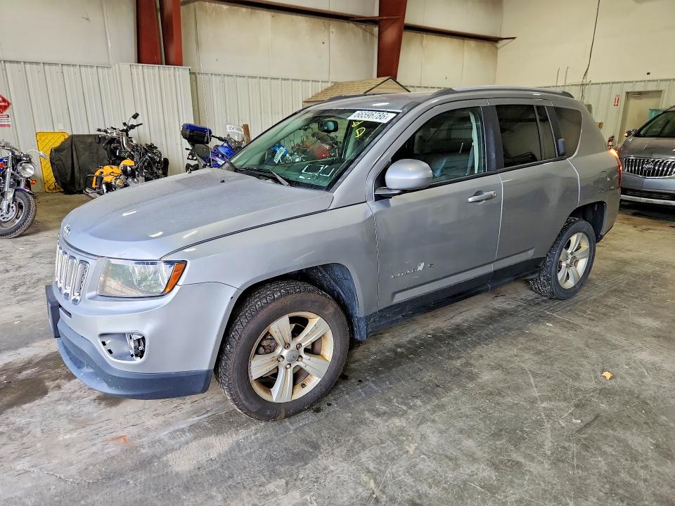 66596786 :رقم المزاد ، 1C4NJDEB1HD106983 vin ، 2017 Jeep Compass مزاد بيع