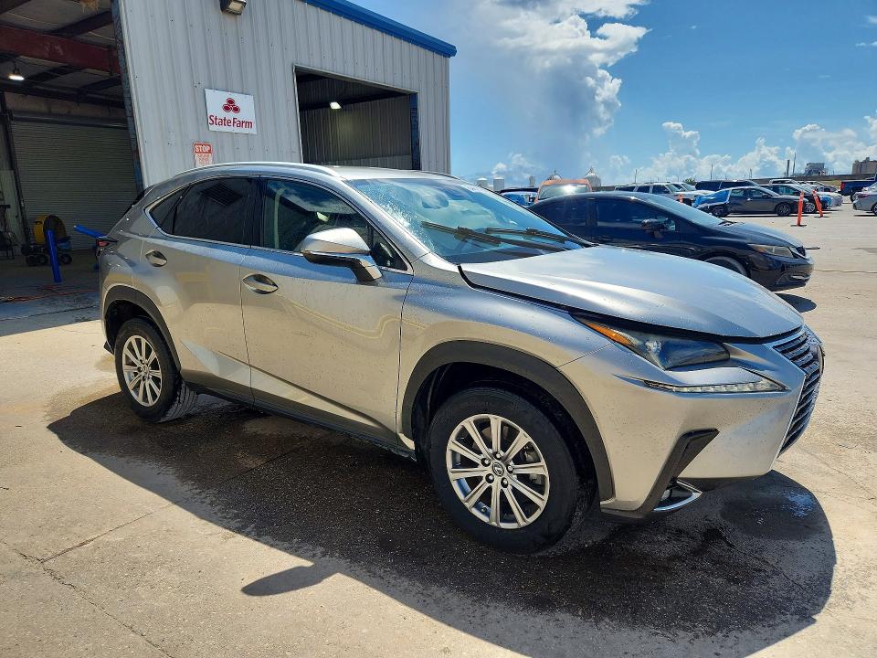 64460166 :رقم المزاد ، JTJYARBZ5J2114692 vin ، 2018 Lexus Nx 300 مزاد بيع