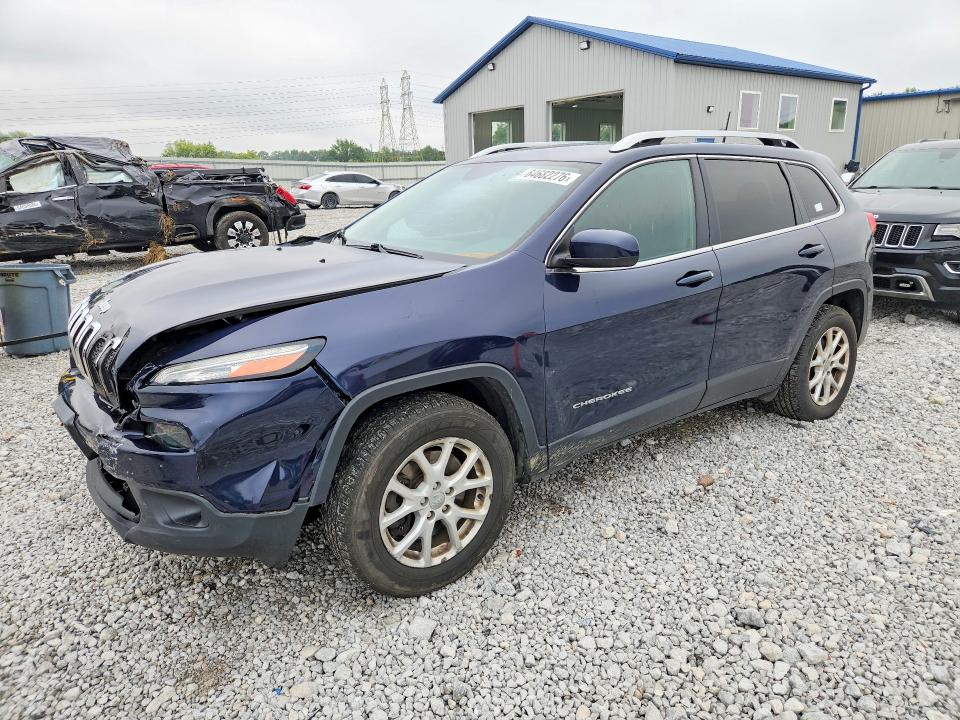 64682276 :رقم المزاد ، 1C4PJMCB7GW338258 vin ، 2016 Jeep Cherokee مزاد بيع