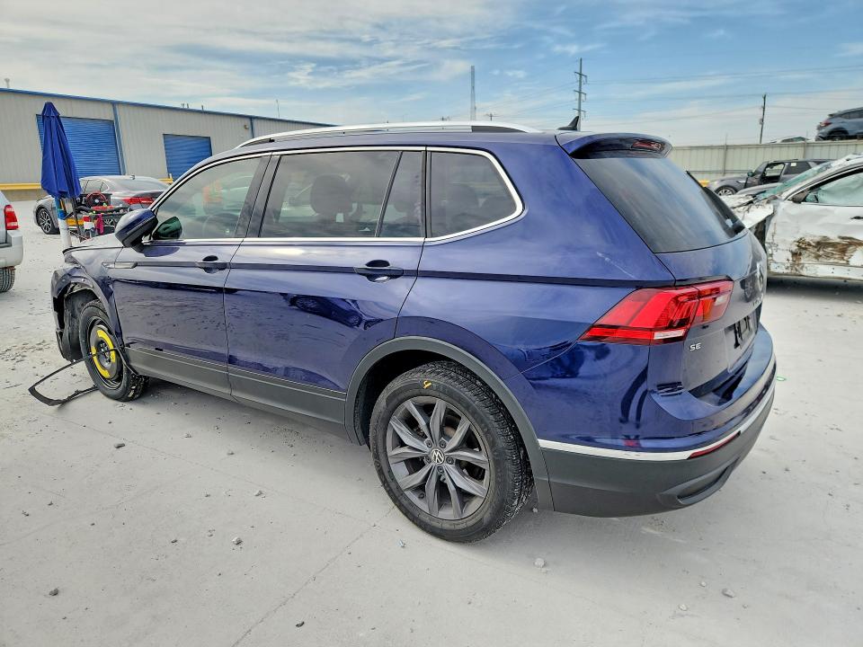 Продажа на аукционе авто 2022 Volkswagen Tiguan, vin: 3VV3B7AX3NM082629, номер лота: 66005706