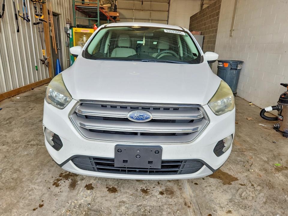 2017 Ford Escape მანქანა იყიდება აუქციონზე, vin: 1FMCU0GDXHUC25147, აუქციონის ნომერი: 63533006