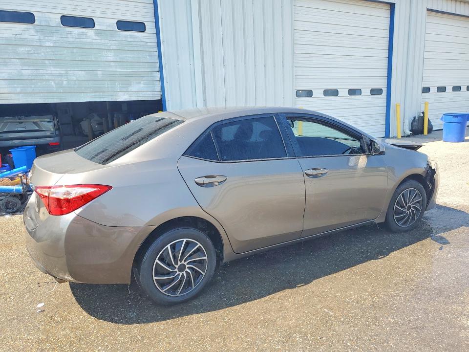 65019836 :رقم المزاد ، 5YFBURHE1KP897923 vin ، 2019 Toyota Corolla مزاد بيع