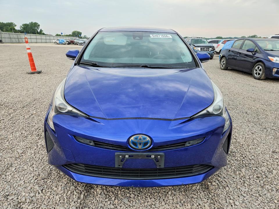 64071656 :رقم المزاد ، JTDKBRFUXJ3596428 vin ، 2018 Toyota Prius مزاد بيع