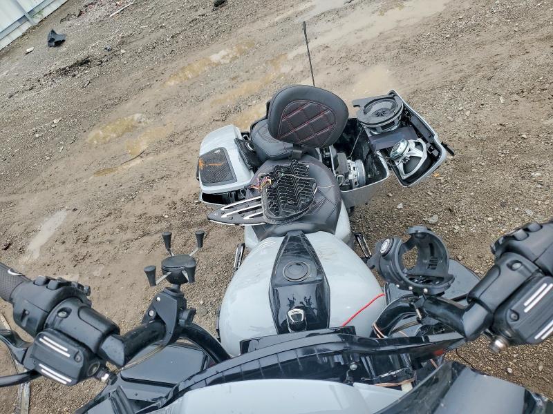 64591336 :رقم المزاد ، 1HD1KTM11FB615977 vin ، 2015 Harley-davidson Fltrxs مزاد بيع