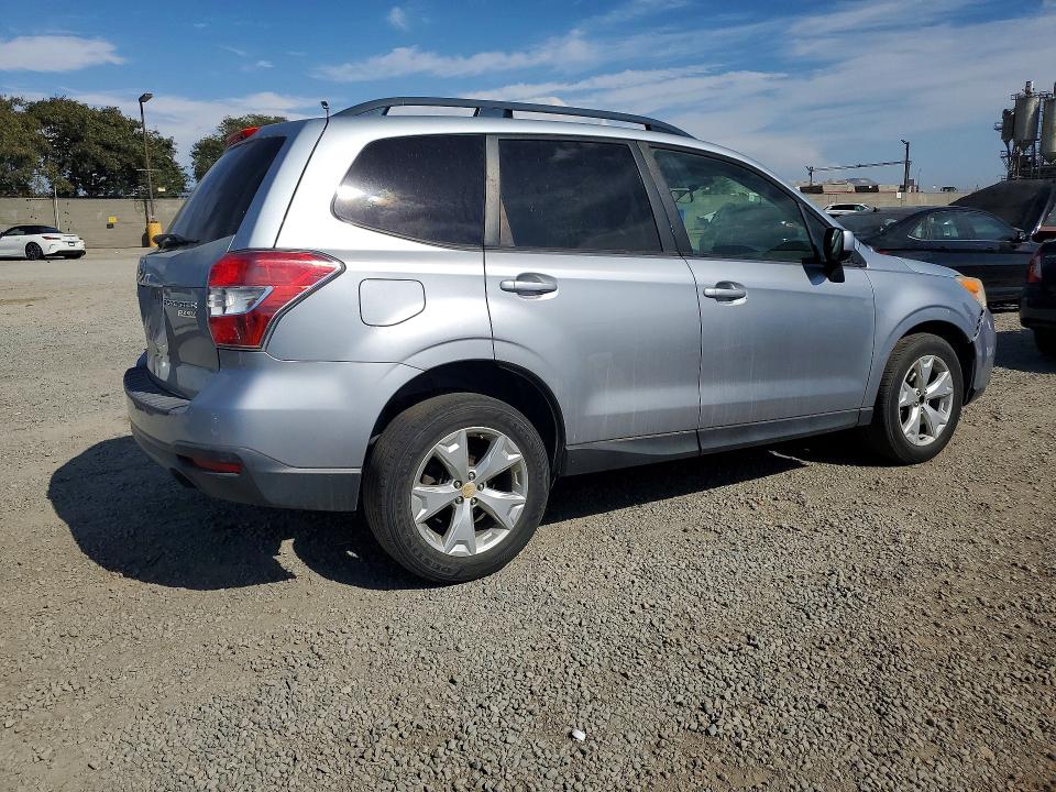 Продажа на аукционе авто 2015 Subaru Forester, vin: JF2SJADC1FH549931, номер лота: 66651286