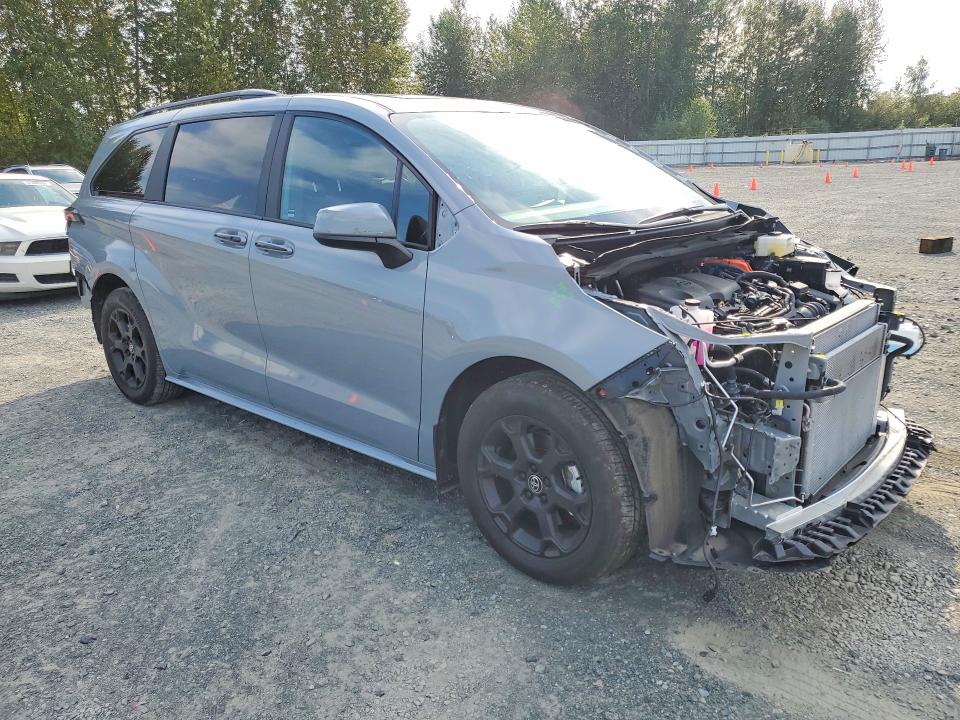 2026 Toyota Sienna მანქანა იყიდება აუქციონზე, vin: 5TDCSKFCXTS238931, აუქციონის ნომერი: 66797226