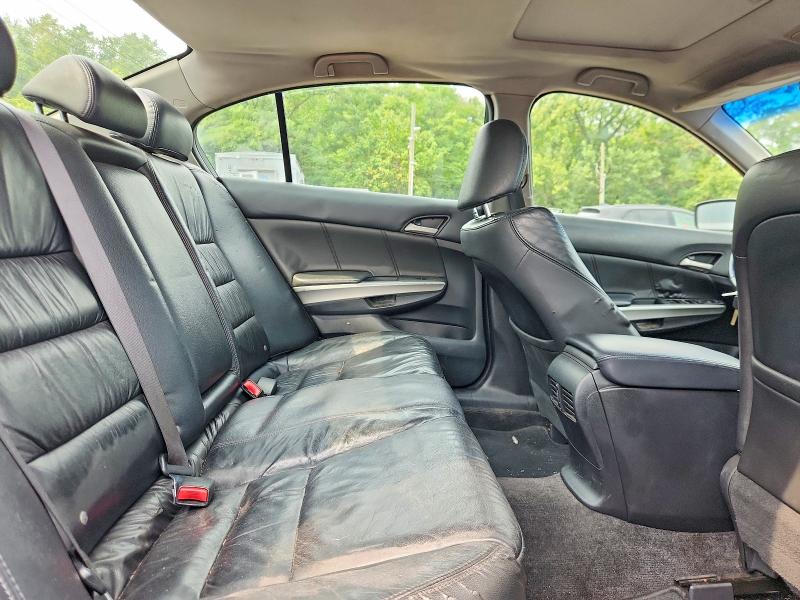 64650526 :رقم المزاد ، 5KBCP3F85AB003746 vin ، 2010 Honda Accord مزاد بيع