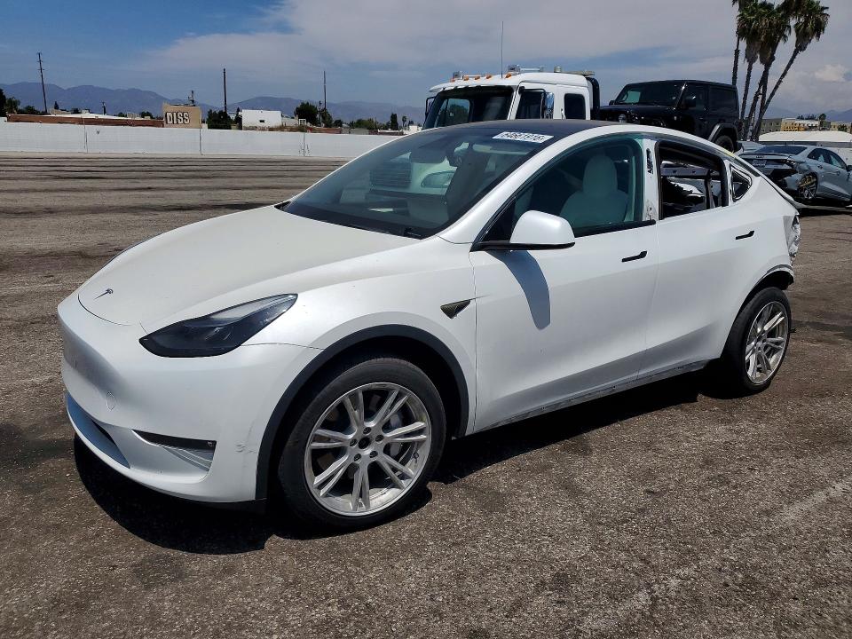 Продажа на аукционе авто 2023 Tesla Model Y, vin: 7SAYGDEE2PF632653, номер лота: 64661916