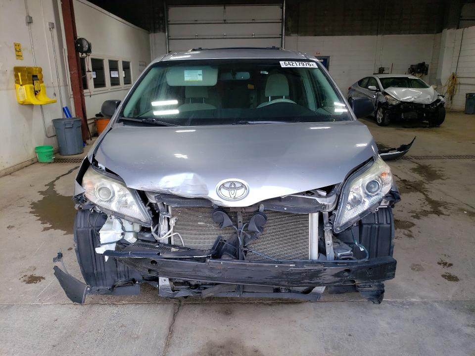 2012 Toyota Sienna მანქანა იყიდება აუქციონზე, vin: 5TDKK3DC9CS180380, აუქციონის ნომერი: 64217976