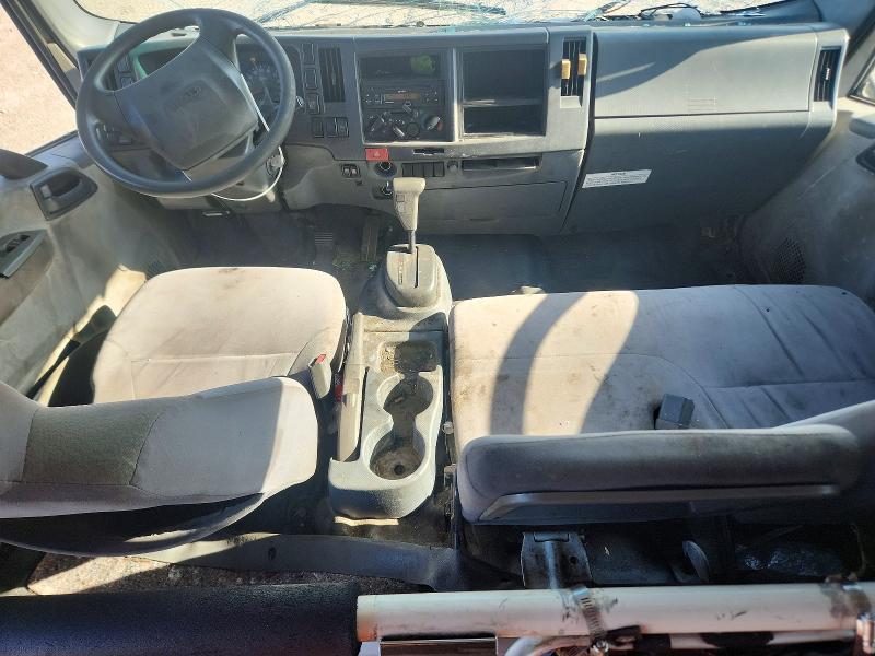 64293856 :رقم المزاد ، 54DB4J1BXGS805839 vin ، 2016 Isuzu Npr مزاد بيع