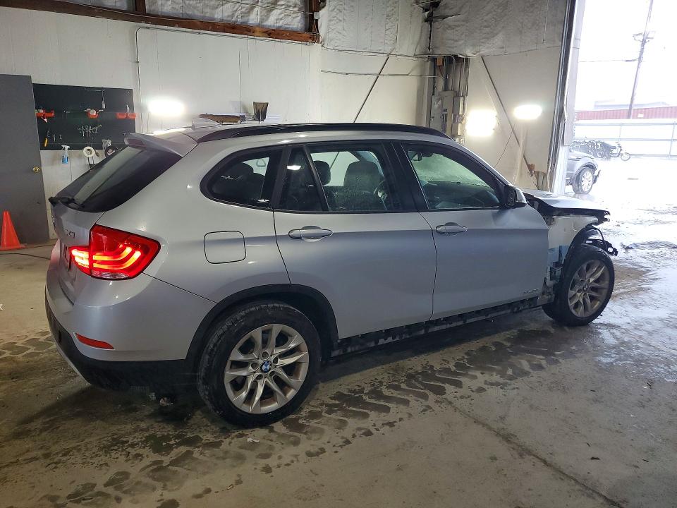 64025776 :رقم المزاد ، WBAVL1C52FVY35066 vin ، 2015 Bmw X1 مزاد بيع