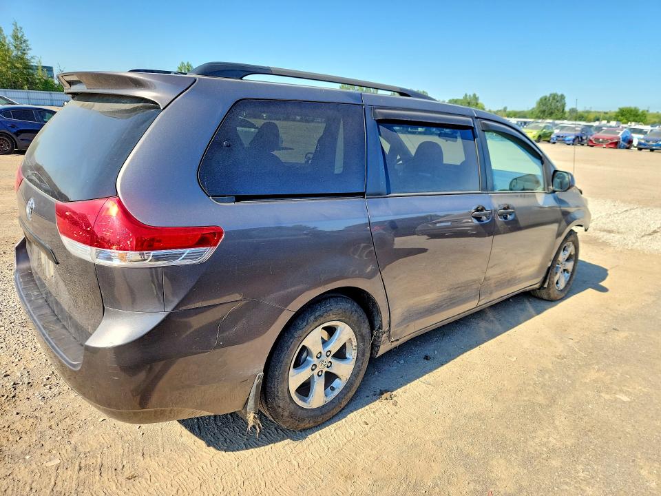 2012 Toyota Sienna მანქანა იყიდება აუქციონზე, vin: 5TDZK3DC8CS199212, აუქციონის ნომერი: 63026066