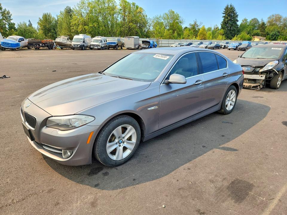 66426656 :رقم المزاد ، WBAXG5C5XDD228842 vin ، 2013 Bmw 528 مزاد بيع