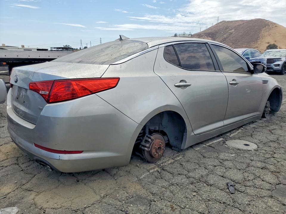 2013 Kia Optima მანქანა იყიდება აუქციონზე, vin: KNAGM4A78D5419712, აუქციონის ნომერი: 64480476