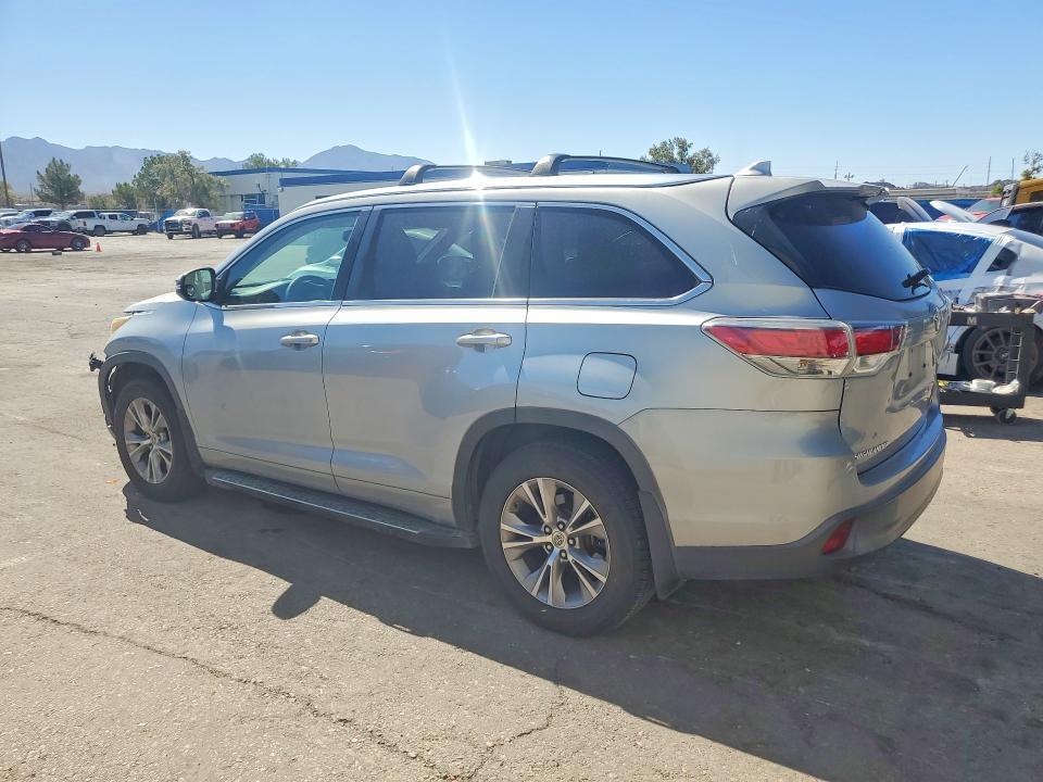 65582486 :رقم المزاد ، 5TDJKRFH8FS191852 vin ، 2015 Toyota Highlander مزاد بيع