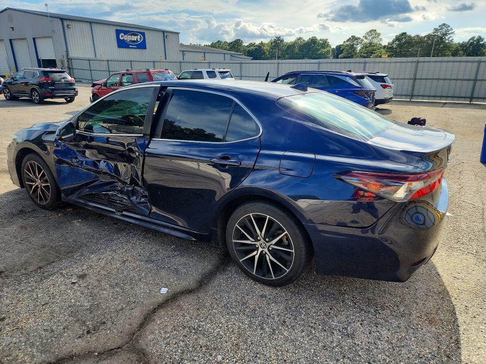 2022 Toyota Camry მანქანა იყიდება აუქციონზე, vin: 4T1G11AK2NU641874, აუქციონის ნომერი: 67553666
