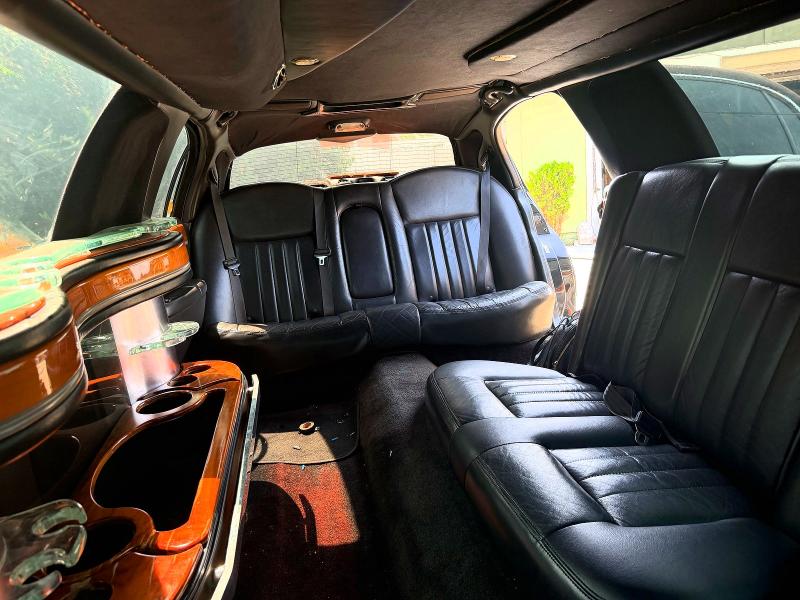 65960506 :رقم المزاد ، 2L1FM88W09X605721 vin ، 2009 Lincoln Town Car مزاد بيع