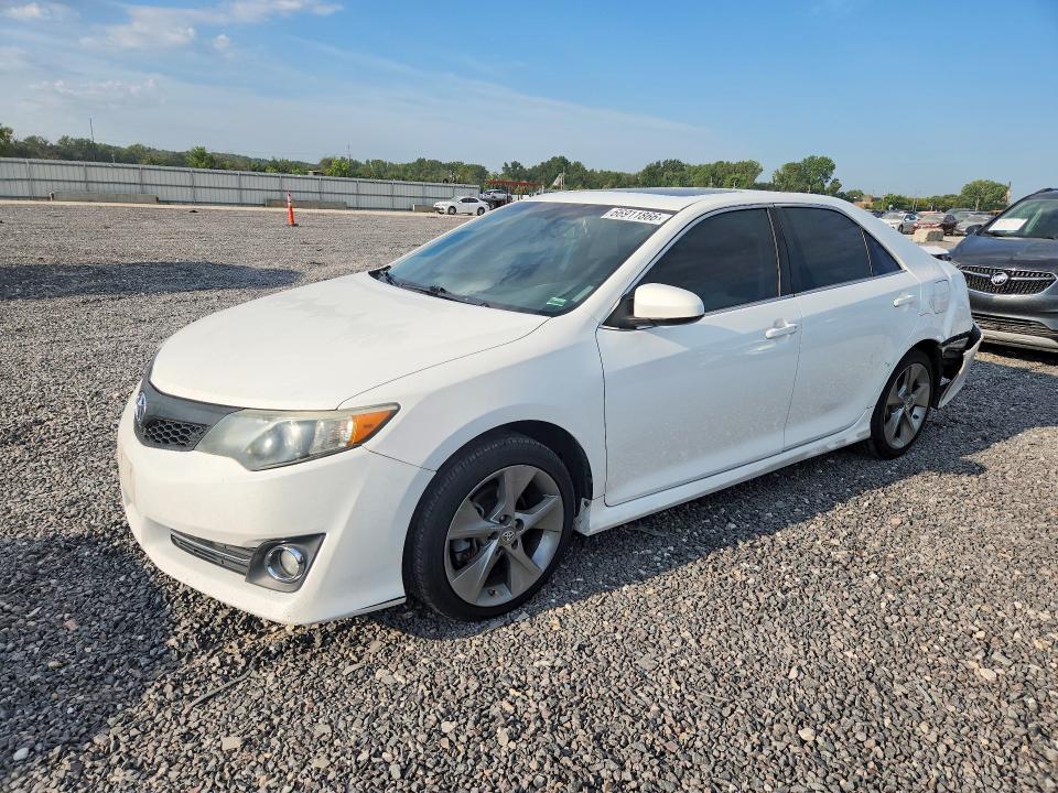 66911866 :رقم المزاد ، 4T1BK1FK1DU536743 vin ، 2013 Toyota Camry مزاد بيع