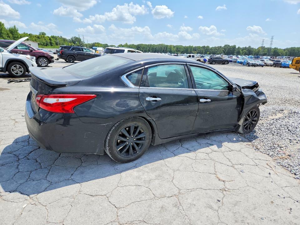 2017 Nissan Altima მანქანა იყიდება აუქციონზე, vin: 1N4AL3AP5HC246034, აუქციონის ნომერი: 64931986