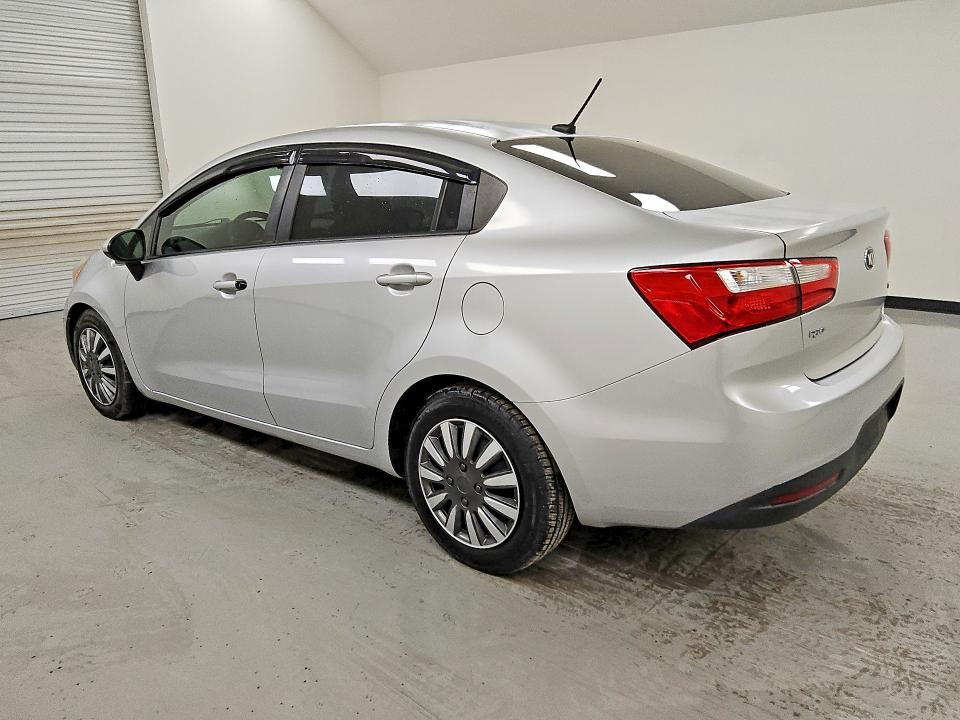 64649306 :رقم المزاد ، KNADM4A35F6428574 vin ، 2015 Kia Rio مزاد بيع