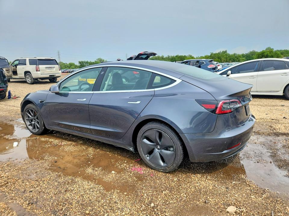 64196356 :رقم المزاد ، 5YJ3E1EA6KF482516 vin ، 2019 Tesla Model 3 مزاد بيع