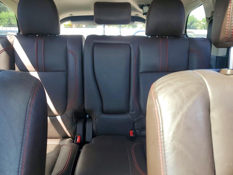 63883146 :رقم المزاد ، JA4J24A55JZ028514 vin ، 2018 Mitsubishi Outlander مزاد بيع