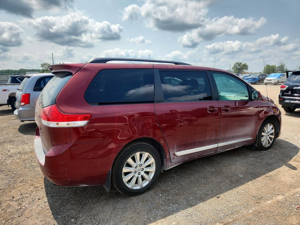 2011 Toyota Sienna მანქანა იყიდება აუქციონზე, vin: 5TDJK3DC0BS023346, აუქციონის ნომერი: 63435136