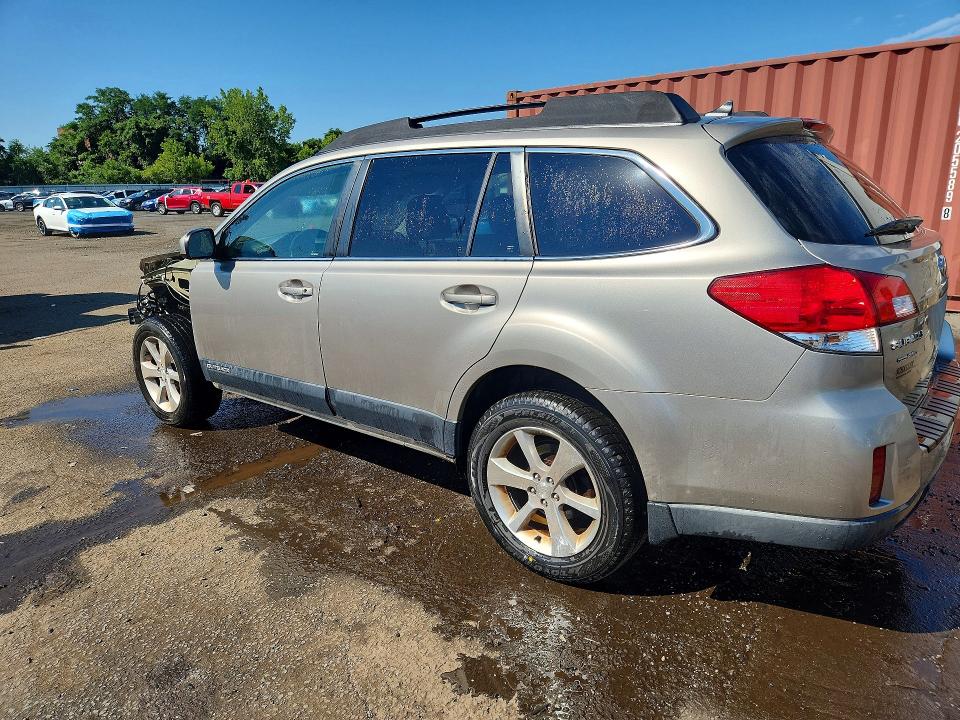 Продаж на аукціоні авто 2014 Subaru Outback, vin: 4S4BRBKC4E3246911, номер лоту: 64202696