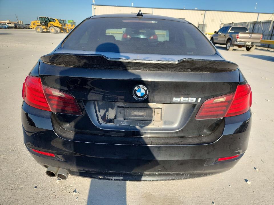64643936 :رقم المزاد ، WBA5A5C53GG351538 vin ، 2016 Bmw 528 مزاد بيع