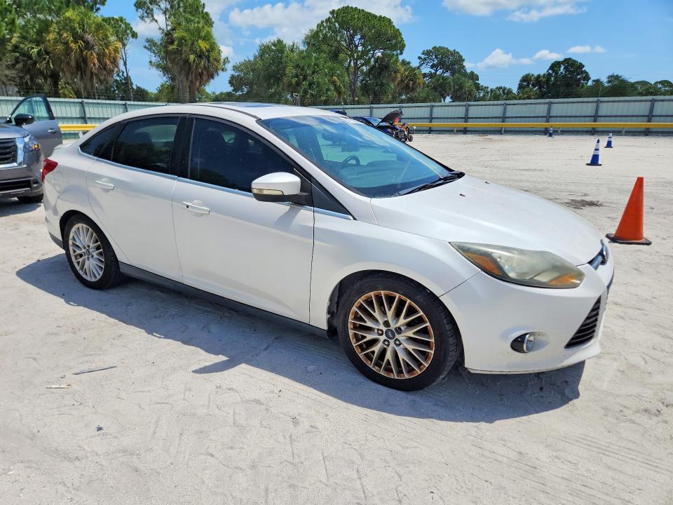 Продажа на аукционе авто 2014 Ford Focus, vin: 1FADP3J21EL240653, номер лота: 64730526