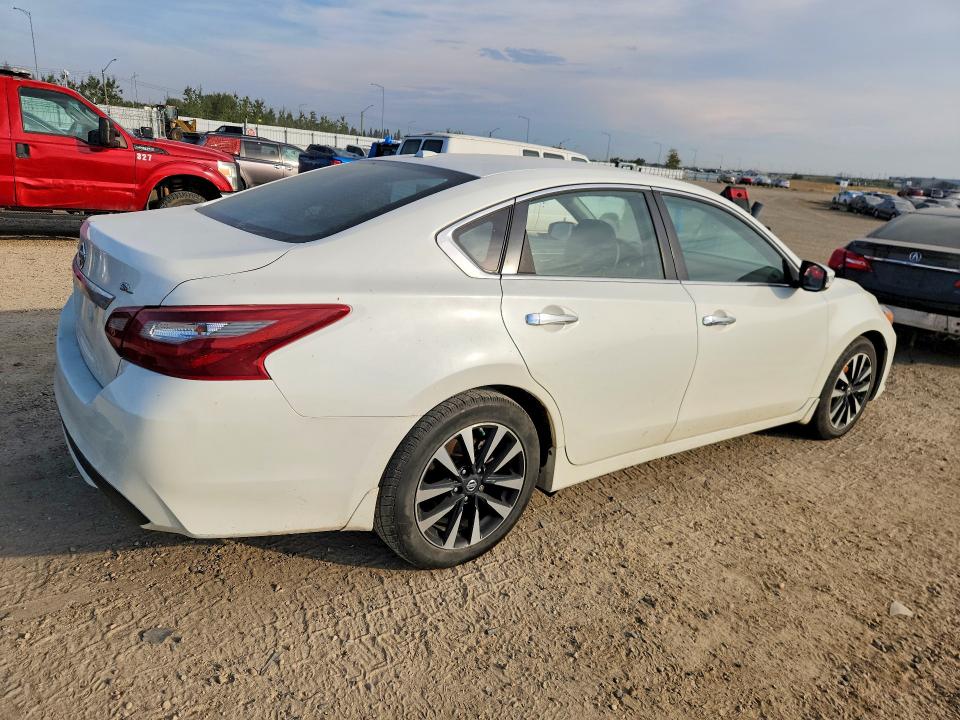Auction sale of the 2018 Nissan Altima, vin: 1N4AL3AP6JC260417, lot number: 66430676