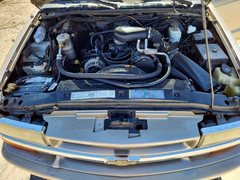 65858756 :رقم المزاد ، 1GNCT18W52K142894 vin ، 2002 Chevrolet Blazer مزاد بيع