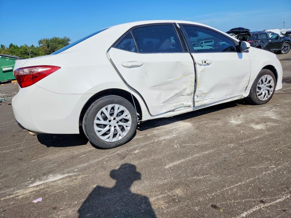 65503396 :رقم المزاد ، 5YFBURHE9KP881047 vin ، 2019 Toyota Corolla مزاد بيع