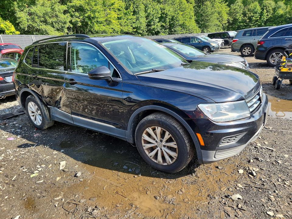 Продажа на аукционе авто 2018 Volkswagen Tiguan, vin: 3VV3B7AX8JM104473, номер лота: 65498686