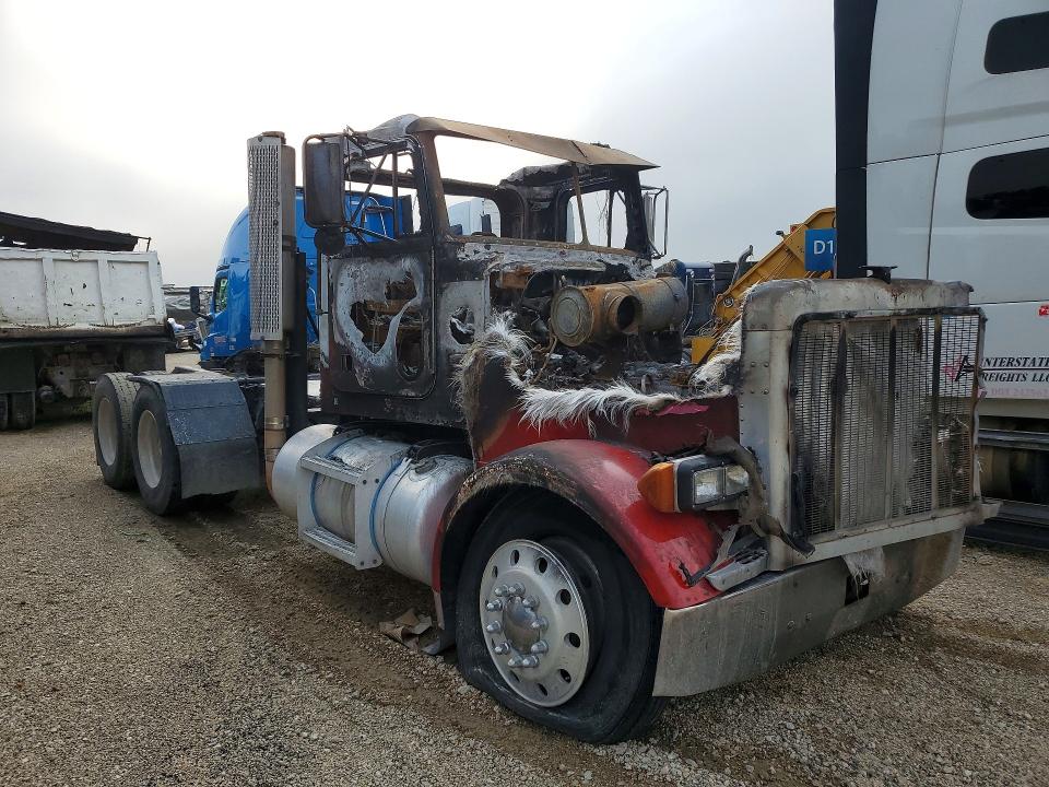 1999 Peterbilt 378 მანქანა იყიდება აუქციონზე, vin: 1XPFDU9X4XN477483, აუქციონის ნომერი: 63557446