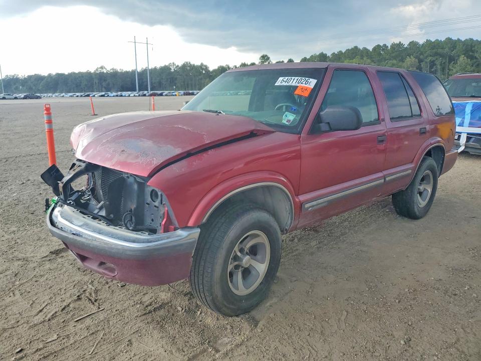 64011026 :رقم المزاد ، 1GNCS13W012127549 vin ، 2001 Chevrolet Blazer مزاد بيع