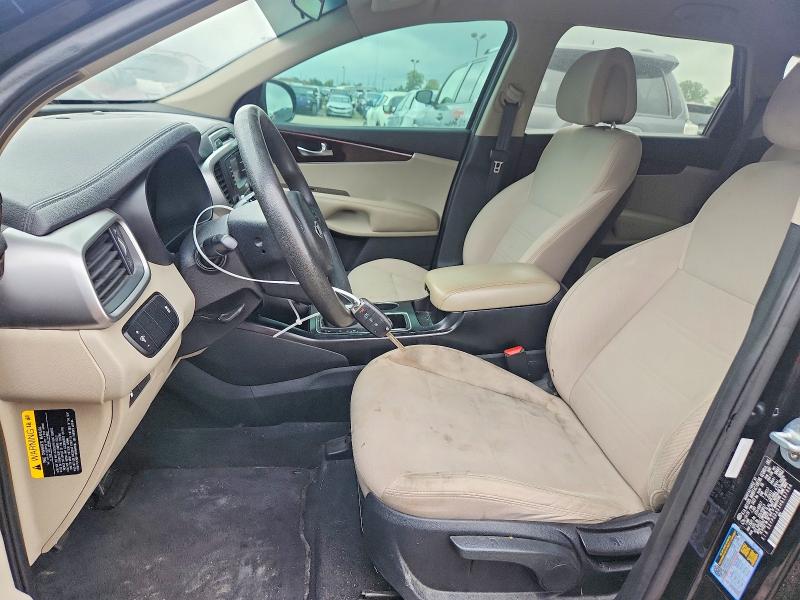 64768146 :رقم المزاد ، 5XYPGDA53HG187994 vin ، 2017 Kia Sorento مزاد بيع