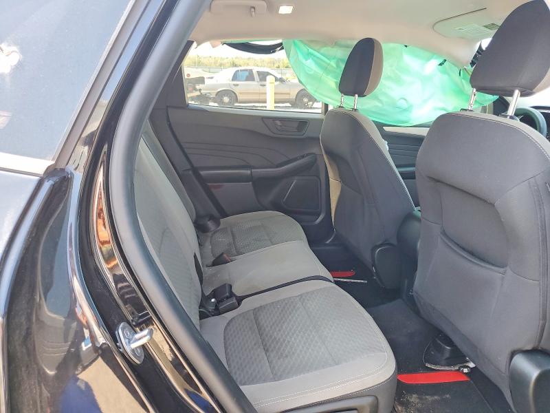 64475966 :رقم المزاد ، 1FMCU0G69NUA69793 vin ، 2022 Ford Escape مزاد بيع