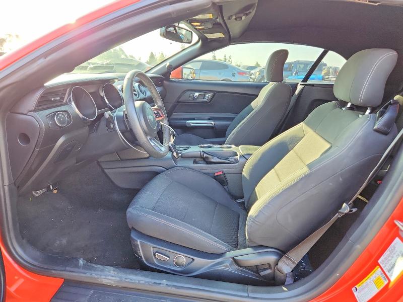 66138826 :رقم المزاد ، 1FATP8EMXF5385488 vin ، 2015 Ford Mustang مزاد بيع