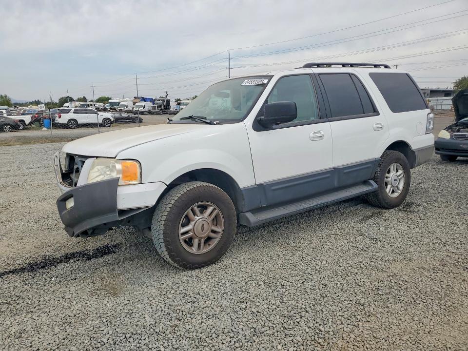 64589306 :رقم المزاد ، 1FMPU16505LB04596 vin ، 2005 Ford Expedition مزاد بيع